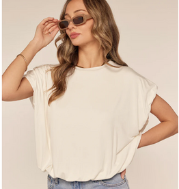 Kylie Paige Kylie Paige Cream Taylor Curved Neckline Short Sleeve Top