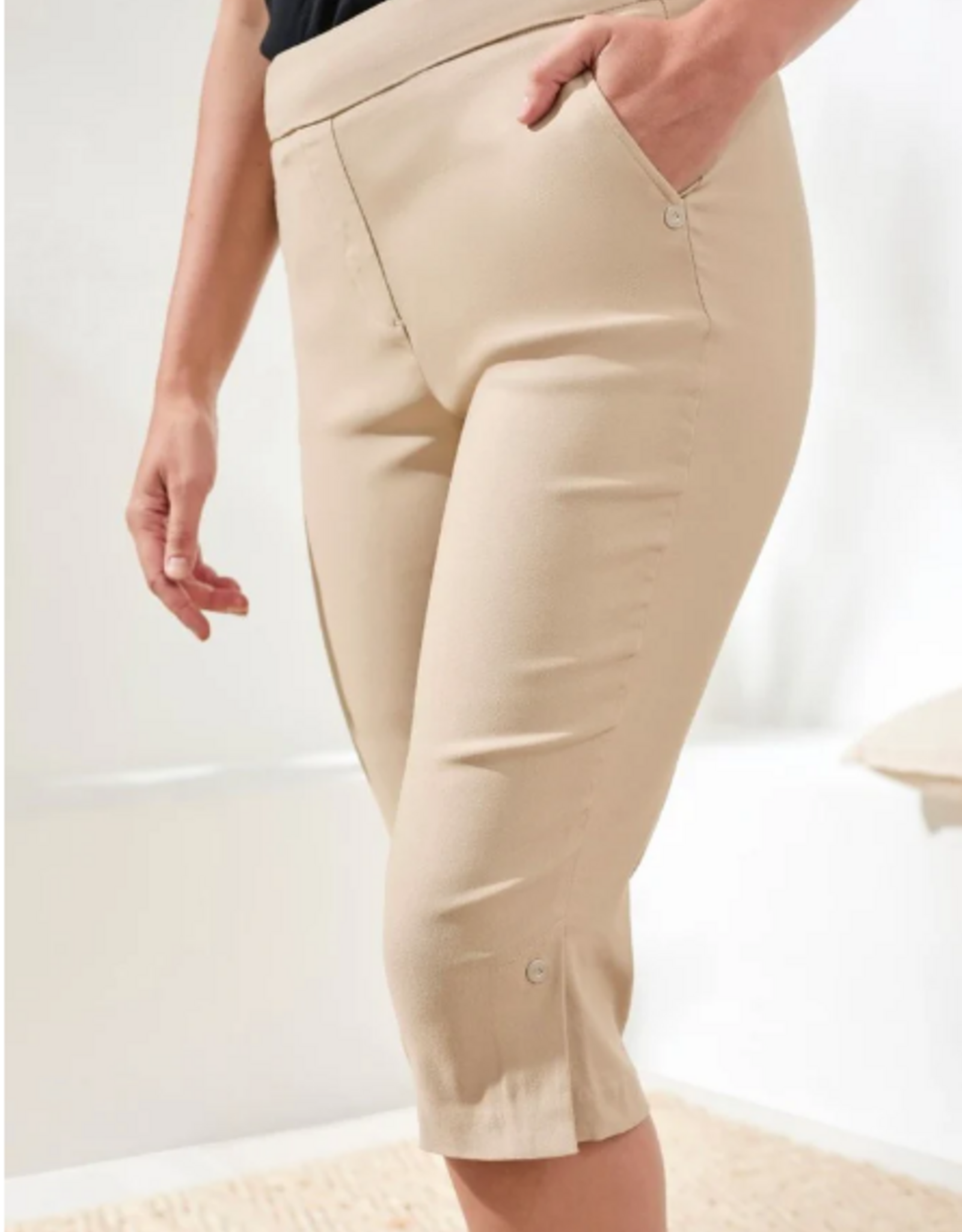 Tribal Tribal Sand Pull On Capri Pant