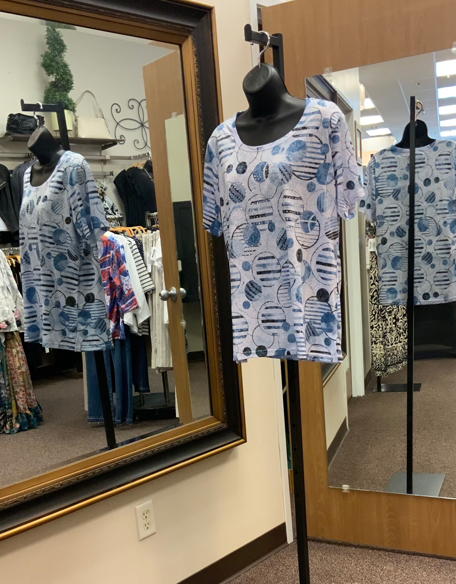 Creation Creation STP-1 B12 Blue Circle Print Silver Stud Embellishments S/S Top