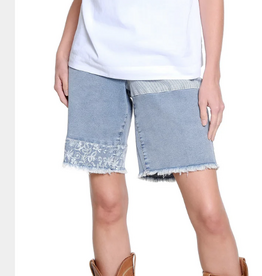 Tru Luxe Tru Luxe Light Indigo Patched Detail Denim Shorts