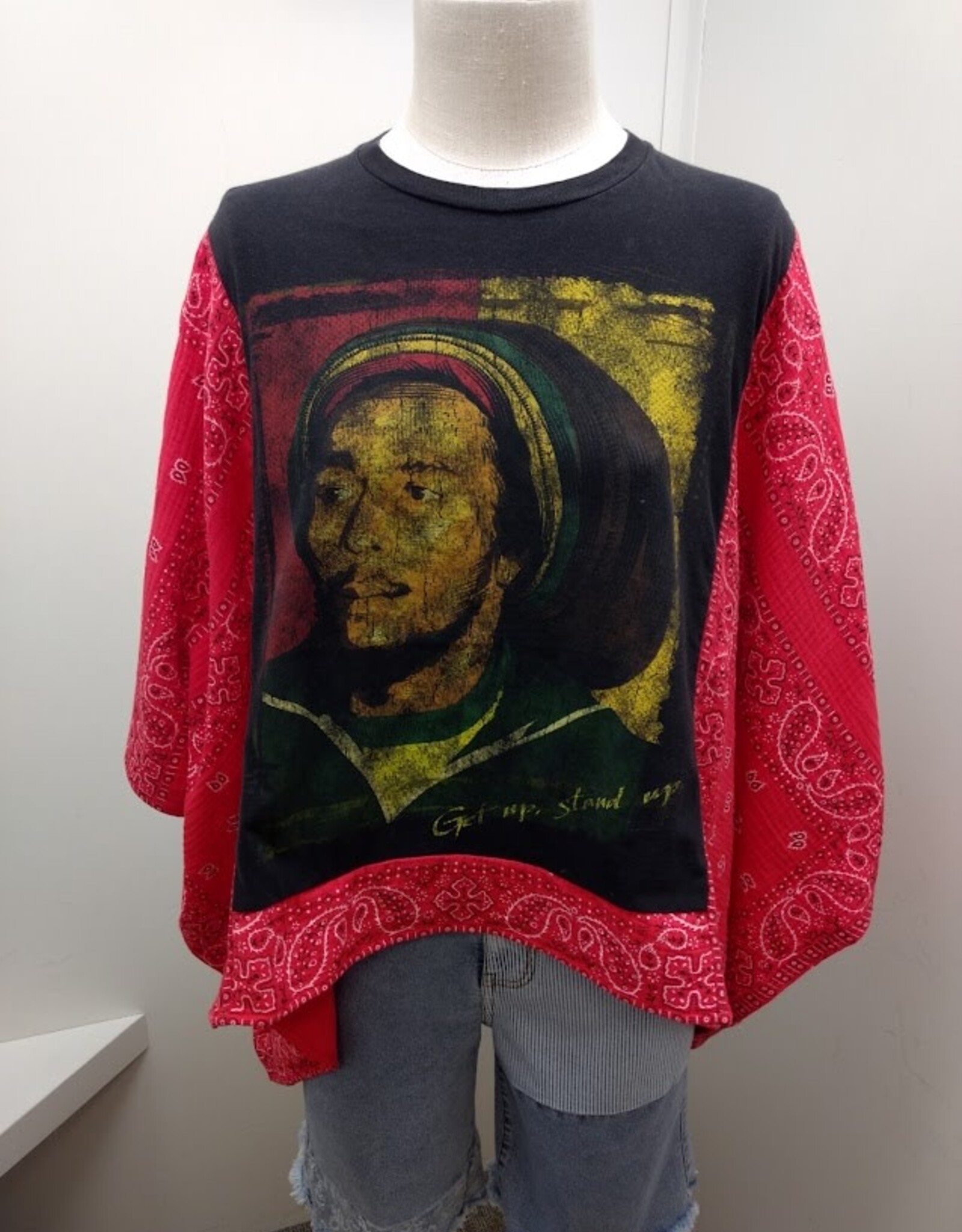 Shannon Passero Shannon Passaro 5754 Bob Marley Bandana Banded Pullover Top