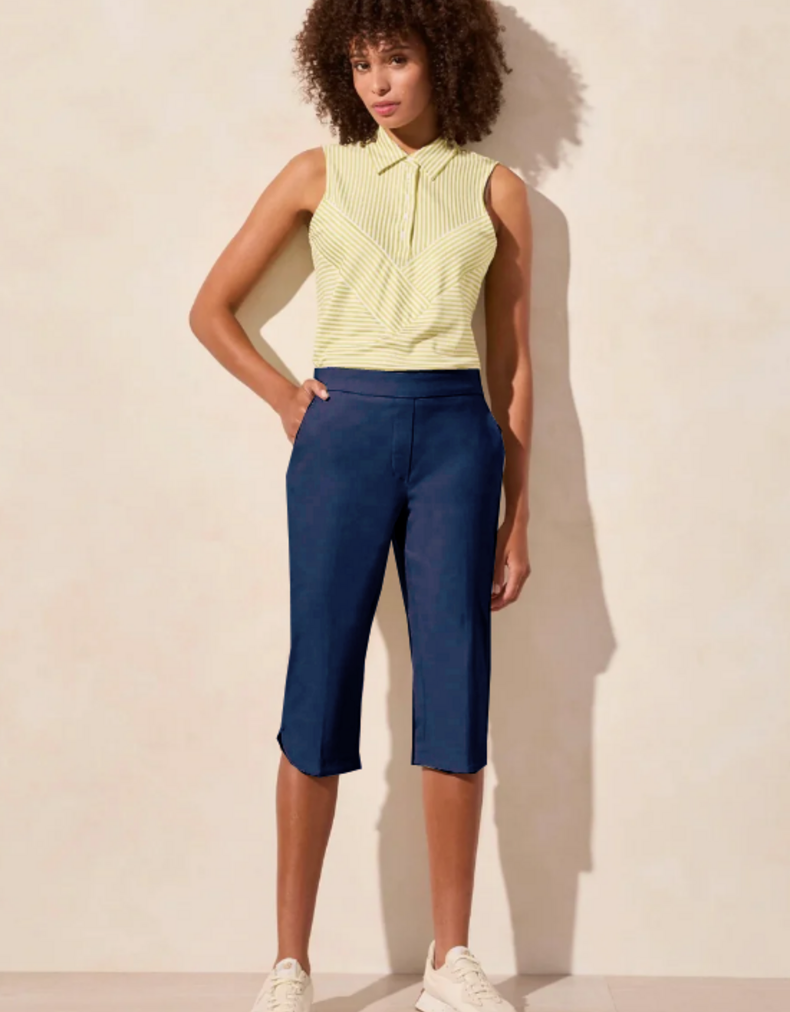 Tribal Tribal Jet Blue Flatten It Pull On Capri W/Zip Pockets