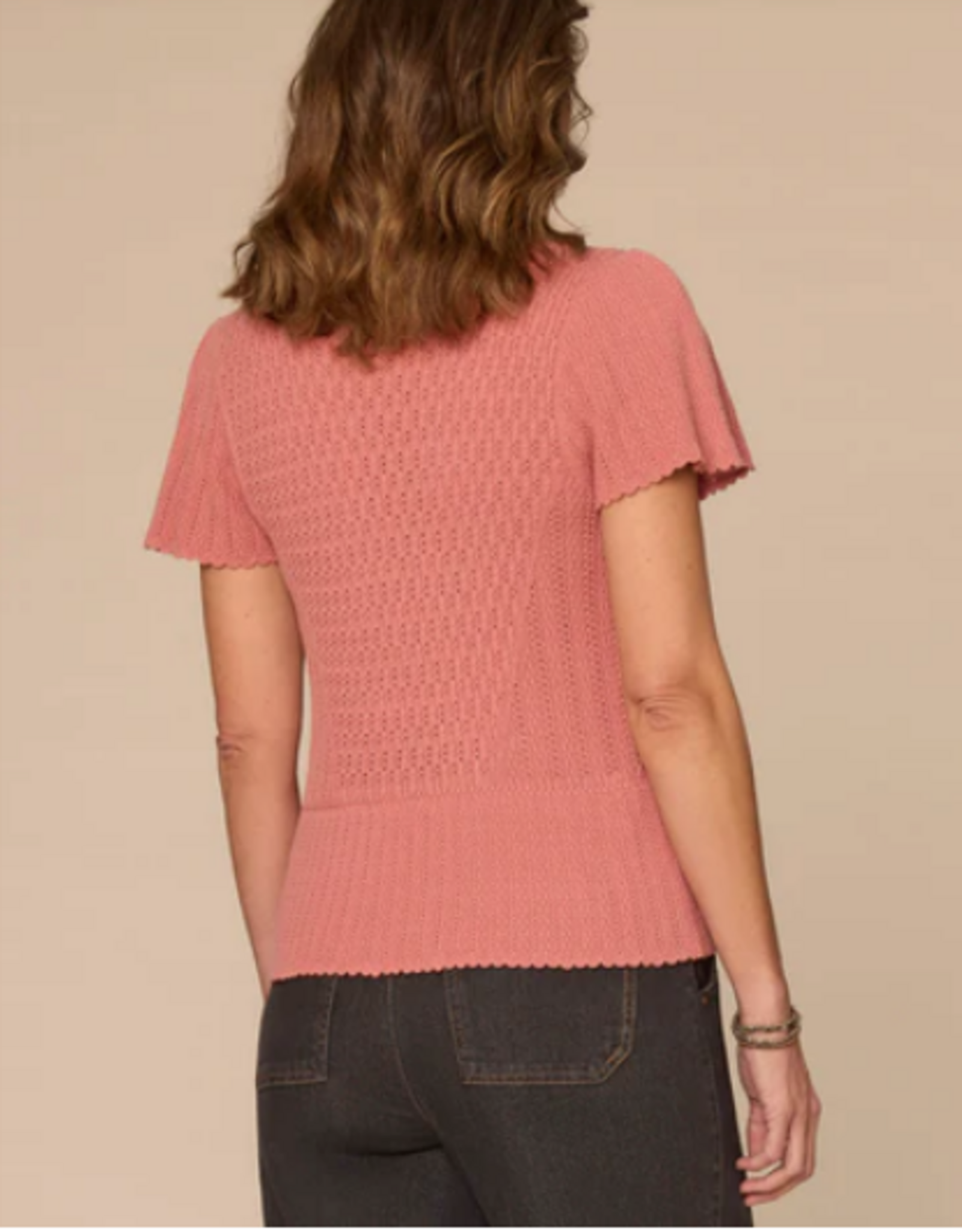 Democracy Democracy Short Flounce Sleeve Round Neck Peplum Hem Scallop Crochet