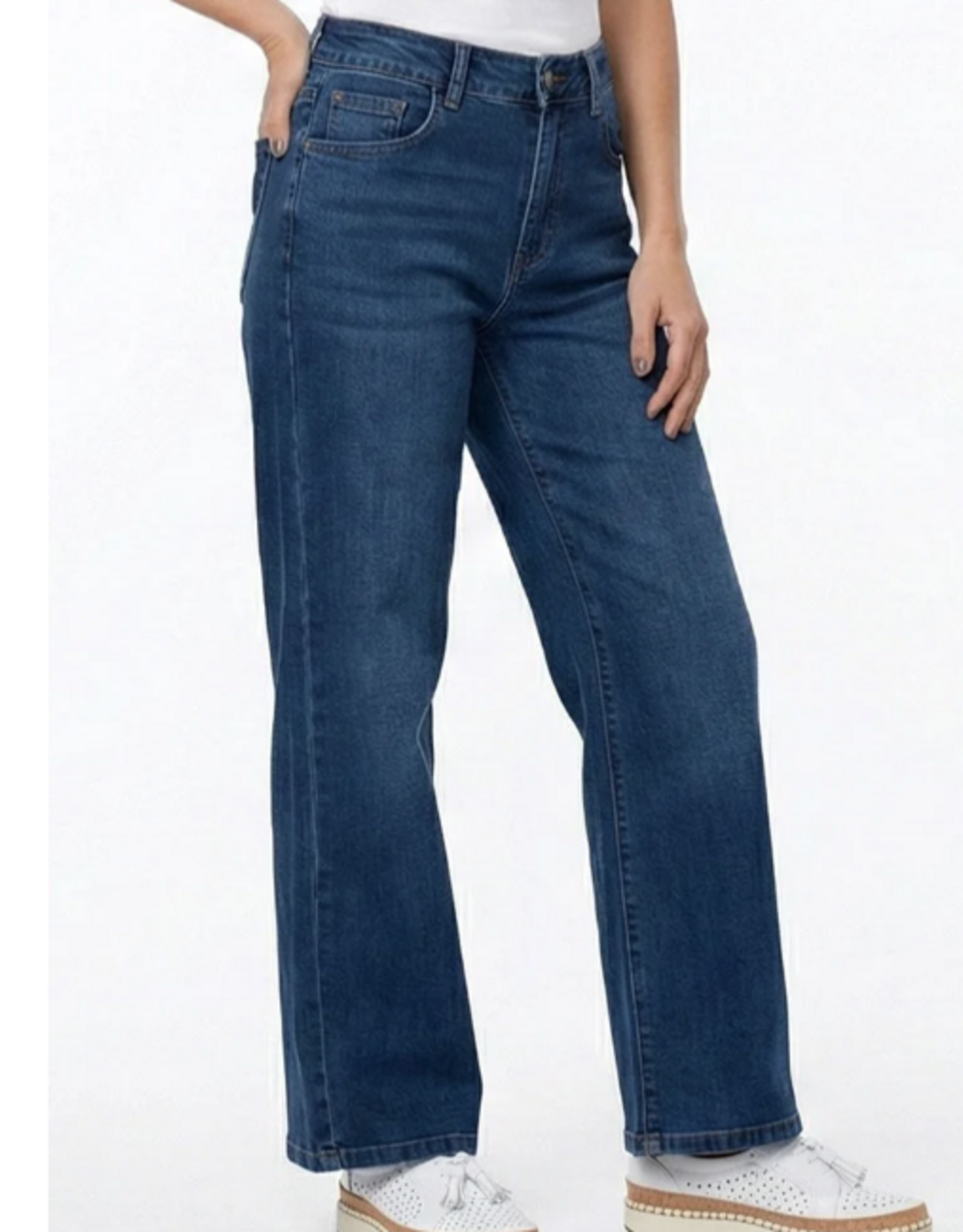 Ethyl Ethyl Benefit Blue  Mid Rise Relaxed Classic Jean