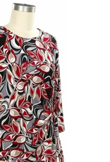 Southern Lady Southern Lady Black/Red Leaf Print Round Neck 3/4 Sleeve Petite Top