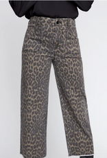 Renuar Renuar Animal Print  Denim Cropped Wide-Leg Pant