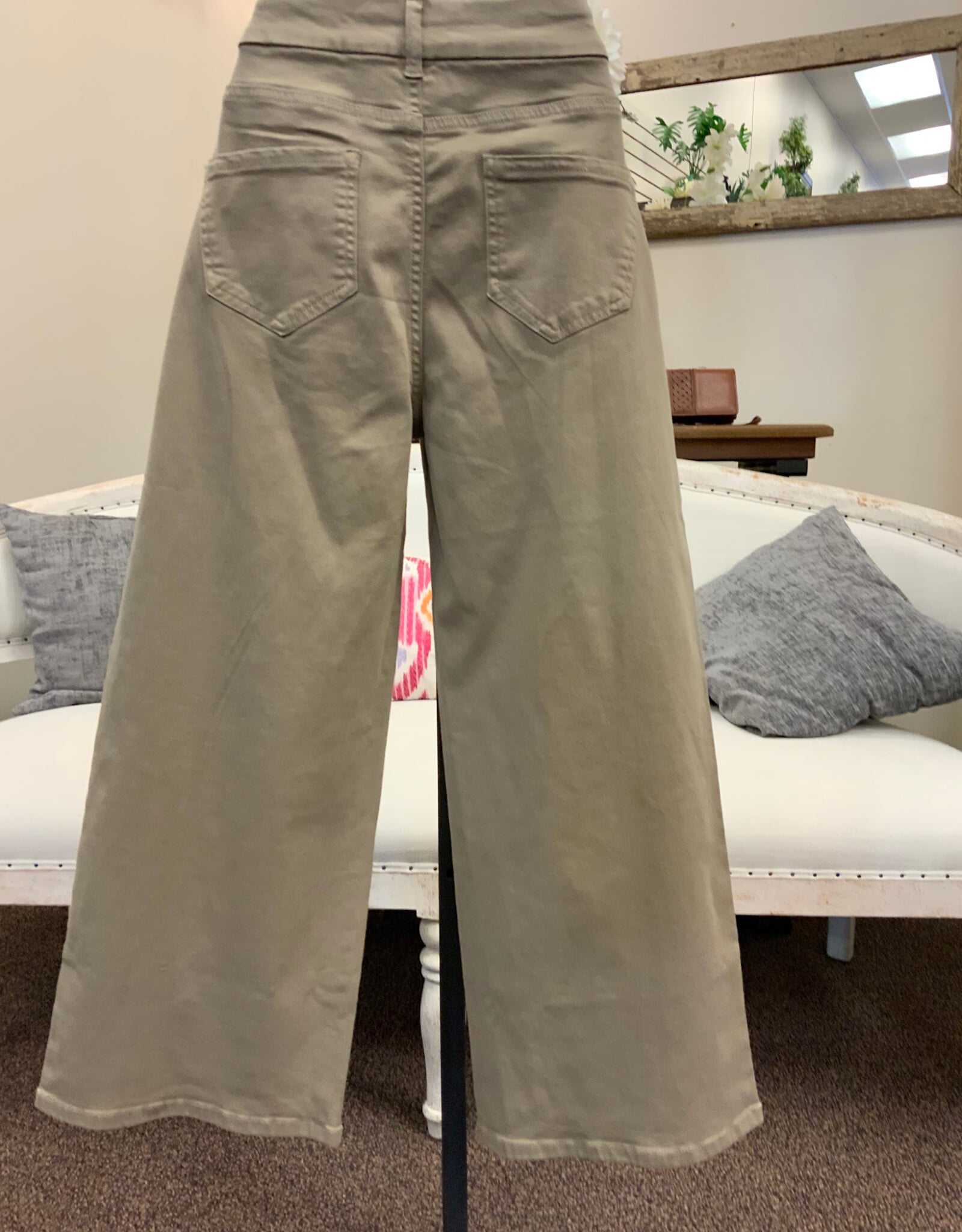 Renuar Renuar Storm Cropped  Wide-Leg Pant With  Vertical Frayed Detail