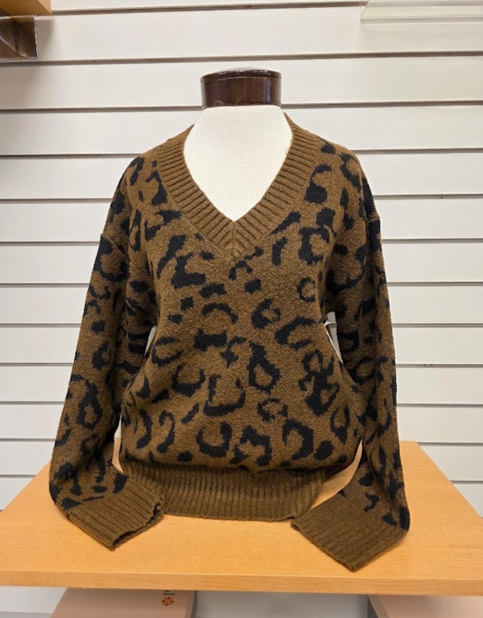 Dex Dex  Brown/Black Leopard Print  V-Neck L/S Sweater