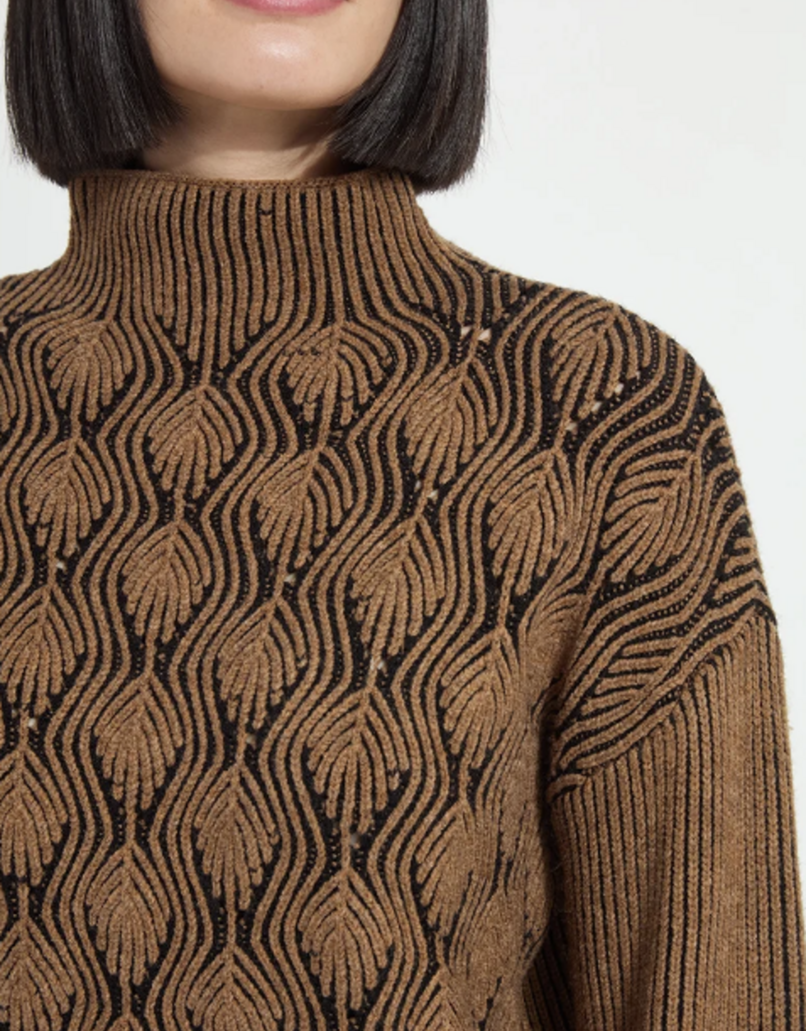Lysse Lysse 3991 Camel/Black Rhea Cozy Rib Scallop Edge Pullover Top
