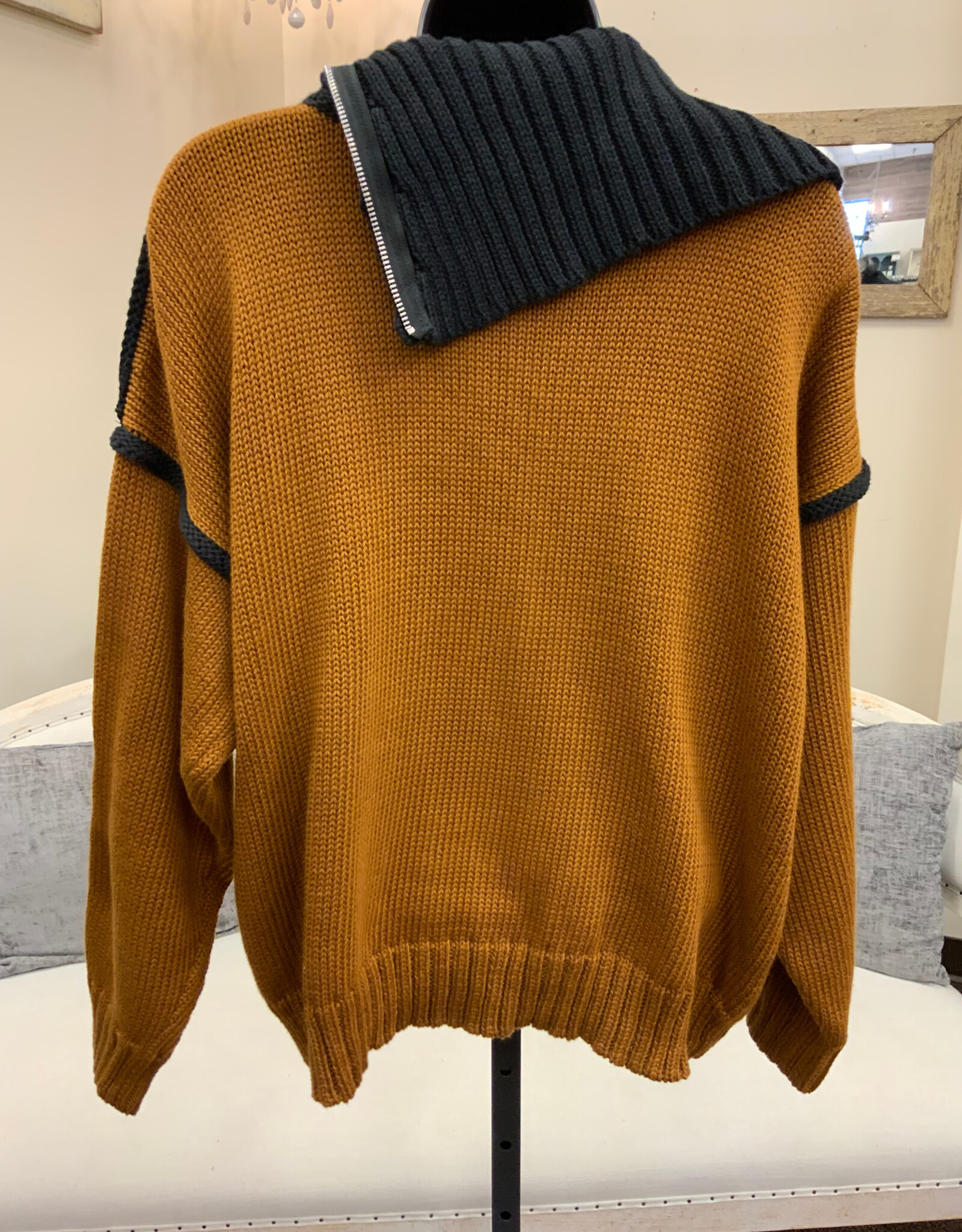 Shannon Passero Shannon Passero Unearthed  Black Detail Shawl  Long  Sleeve Sweater