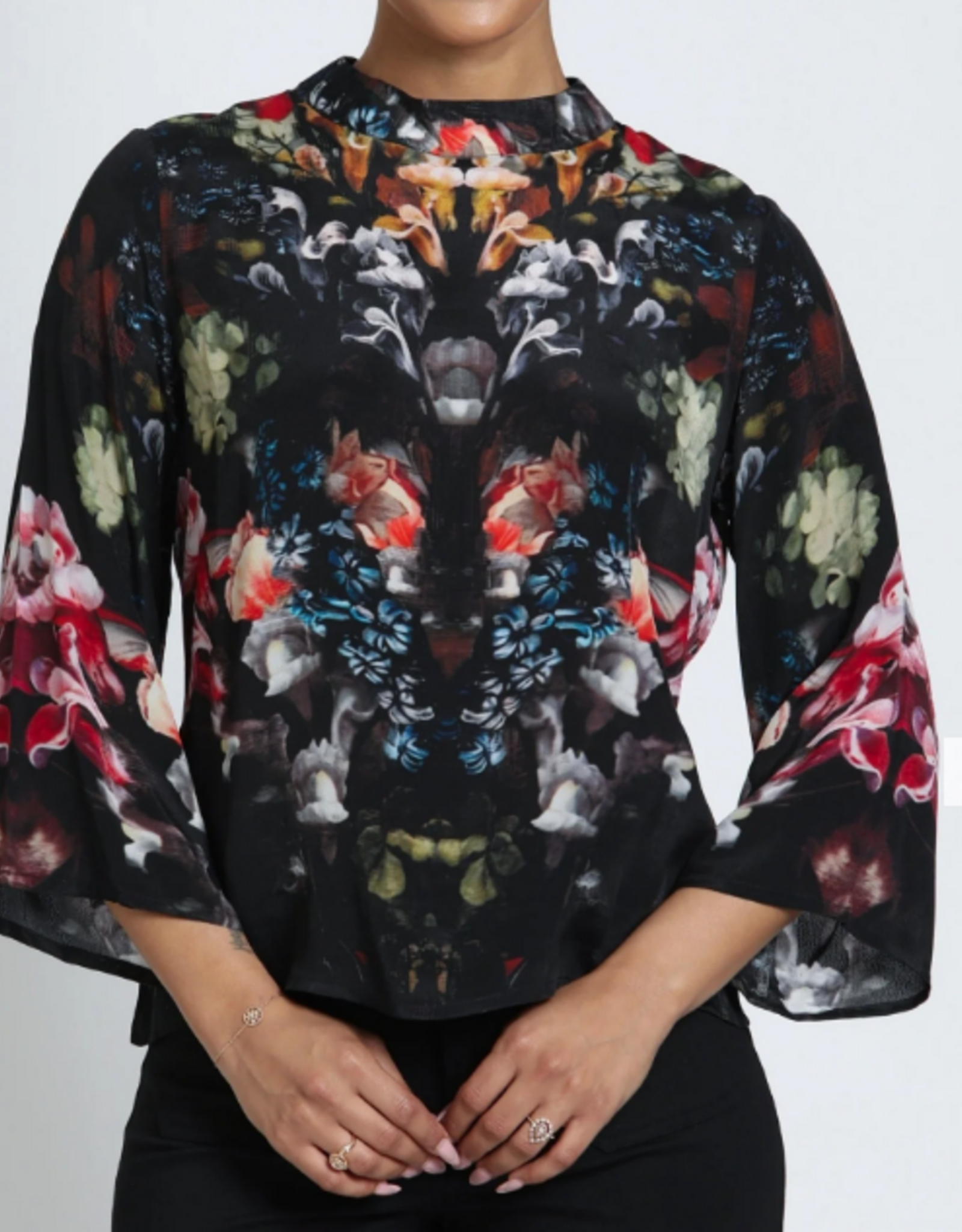 APNY APNY Onyx Jewel Print Banded Collar Belle Sleeve Blouse