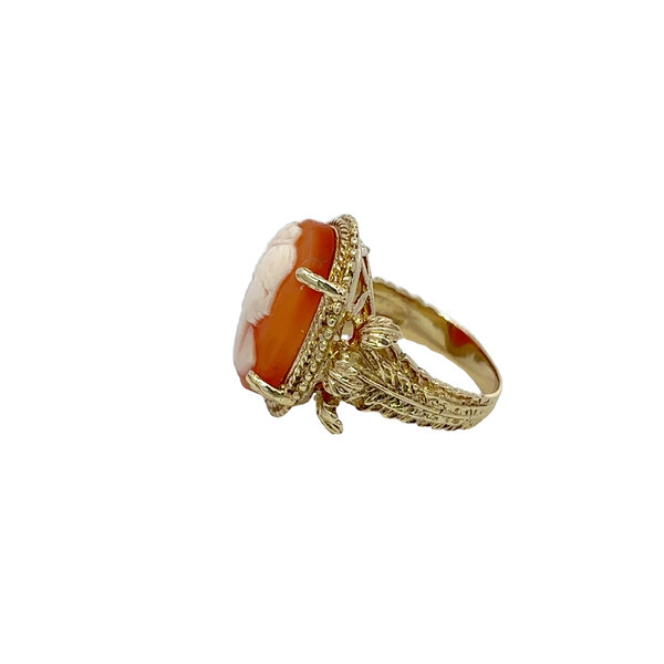 14K Yellow Gold 1960's Hand Carved Coral Cameo Filigree Ring Size 6.75