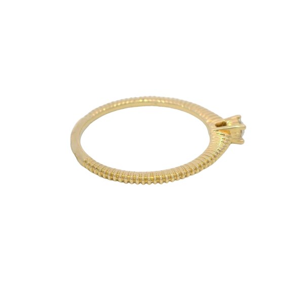 14K Yellow Gold .11ct Diamond Rope Shank Solitaire Ring Size 6.5