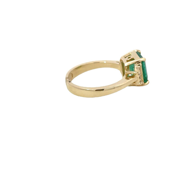14k Yellow Gold  2.19ct Square Emerald .10ct Diamond Ring Size 6.5