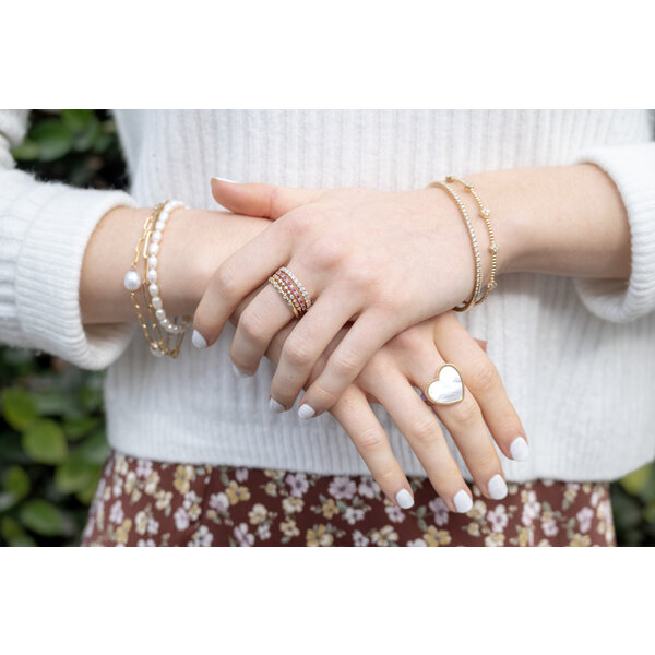 14K Yellow Gold Mother of Pearl Heart Ring Size 7