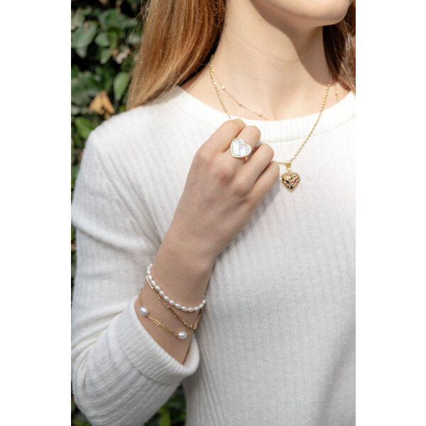 14K Yellow Gold Mother of Pearl Heart Ring Size 7