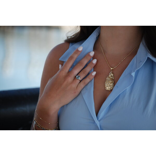 14K Yellow Gold XL GC Original Oyster Pendant