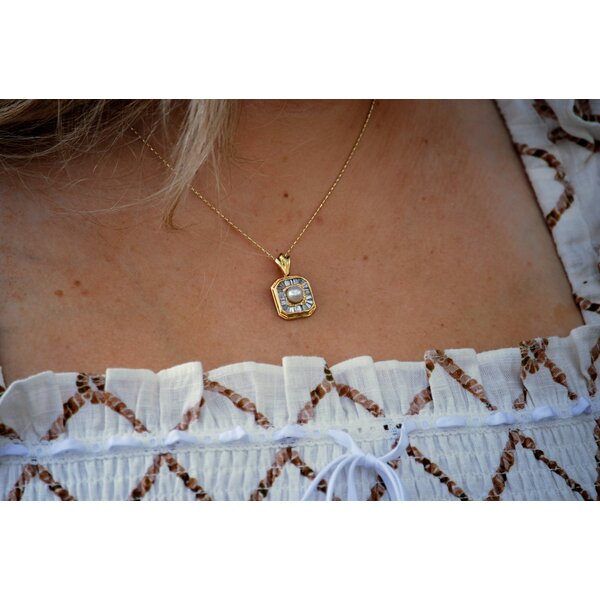 14K Yellow Gold 1970's 1.75ct Baguette Pearl Square Pendant