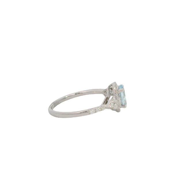 14K White Gold .70ct Oval Aquamarine & .27ct Diamond Ring Size 6.5