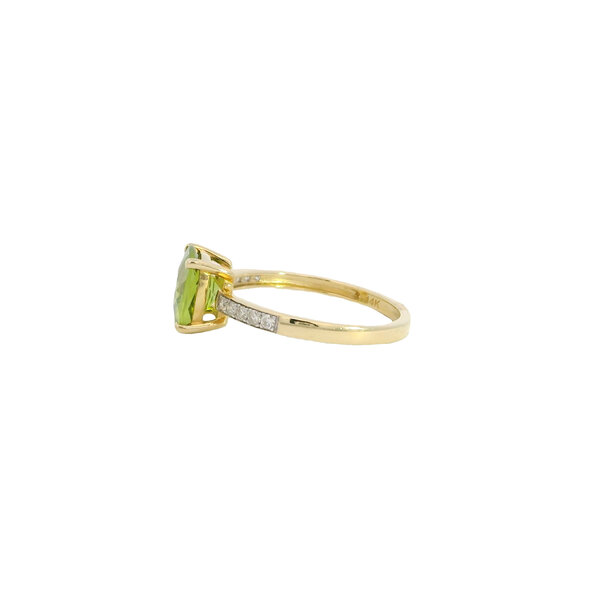 14K Yellow Gold 2ct Peridot & .11ct Diamond Ring Size 7