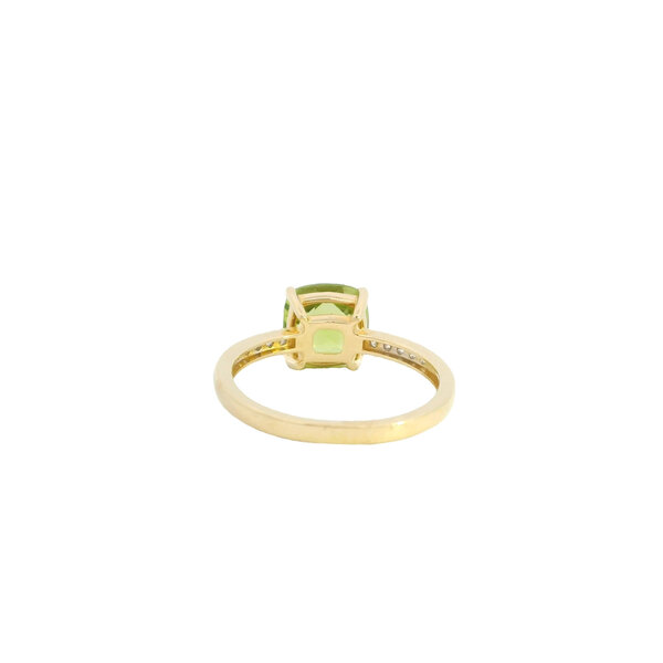 14K Yellow Gold 2ct Peridot & .11ct Diamond Ring Size 7