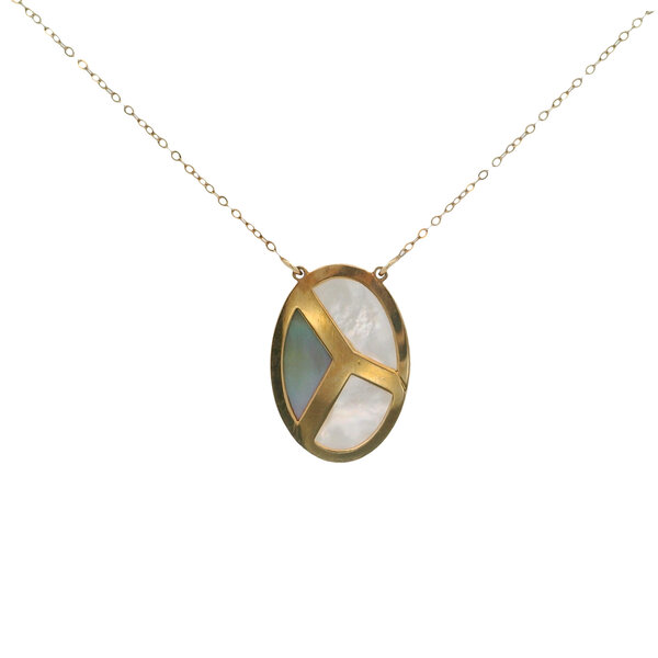 14K Yellow Gold Black & White Oval Mother of Pearl Split Chain 18"