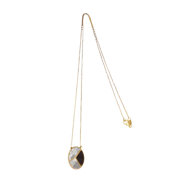 14K Yellow Gold Black & White Oval Mother of Pearl Split Chain 18"