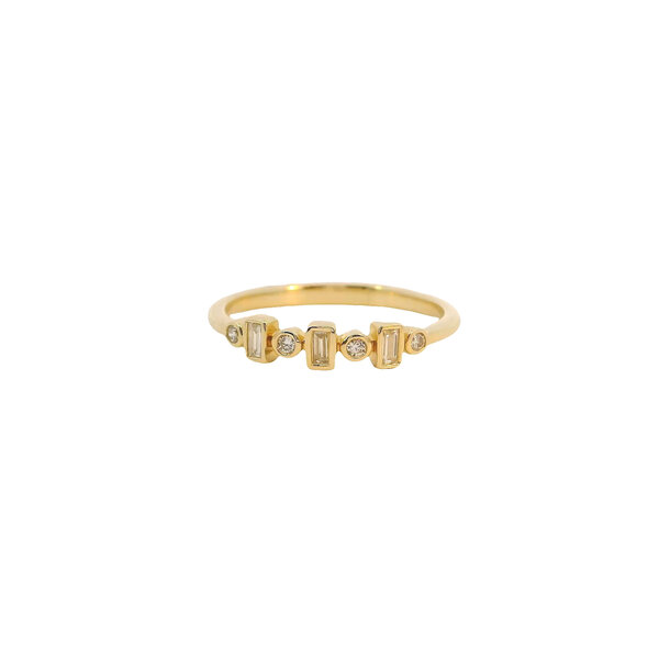 14K Yellow Gold .13ct Diamond Baguette & Round Bezel Set Band Size 7