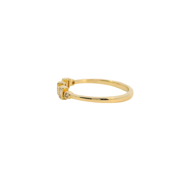 14K Yellow Gold .13ct Diamond Baguette & Round Bezel Set Band Size 7