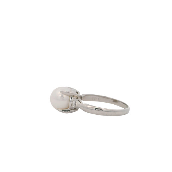 Platinum 1960's 8mm Akoya Pearl .11ct Diamond Ring Size 6.25