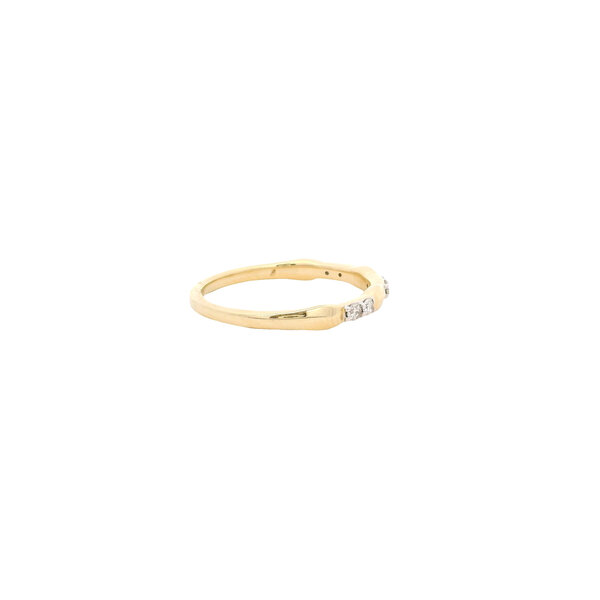 14K Yellow Gold .15ct Diamond Oval Shaped Band Size 7