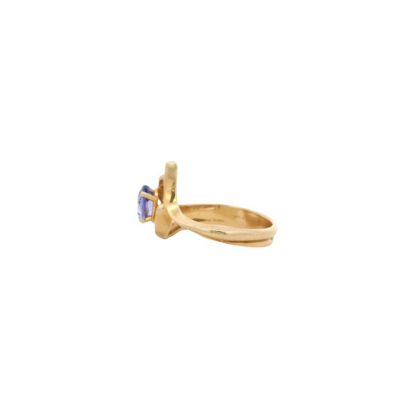 14K Yellow Gold 1970's .72ct Oval Tanzanite Structural Ring Size 6