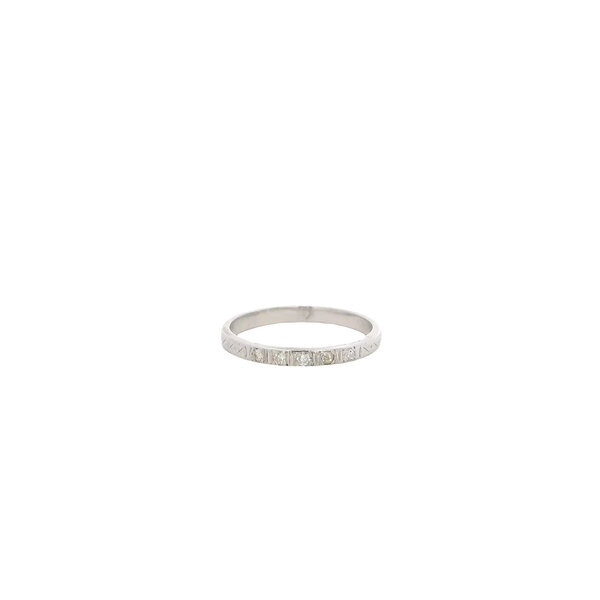 18K White Gold 1940's .12ct Diamond Etched Band Size 5
