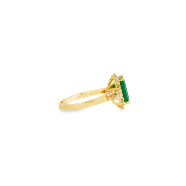 18K Yellow Gold 2.70ct Emerald Cut Emerald & .32ct Diamond Ring Size 7.25