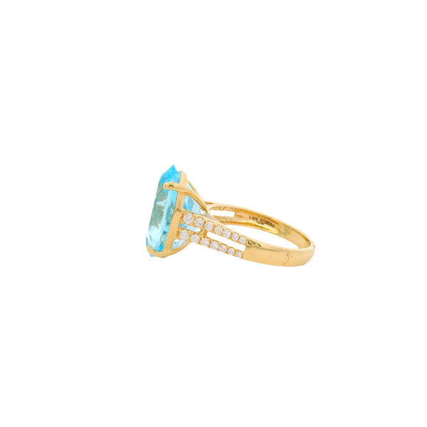14K Yellow Gold 11ct Oval Sky Blue Topaz & .31ct Diamond Split Shank Ring Size 7