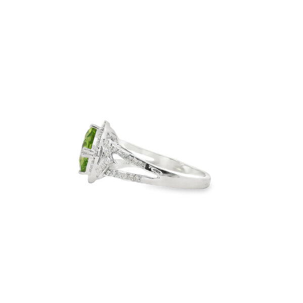 10K White Gold  2.15ct Peridot & .36ct Diamond Ring Size 6.25
