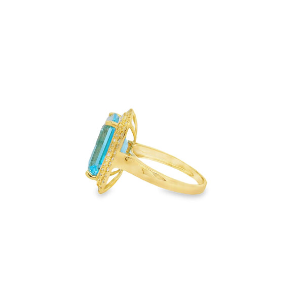 14K Yellow Gold  8.80ct Emerald Cut Sky Blue Topaz .41ct Diamond Ring Size 7.25