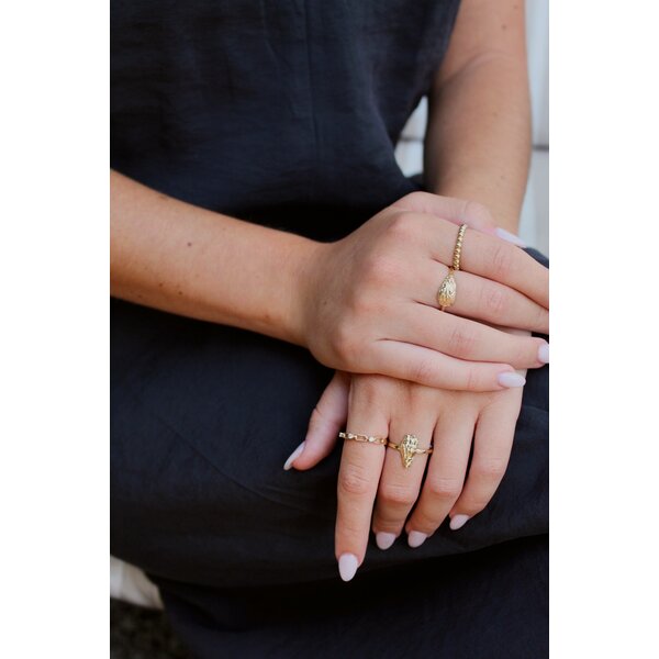 14K Yellow Gold Original Gold Creations Small Oyster Ring Size 8.5