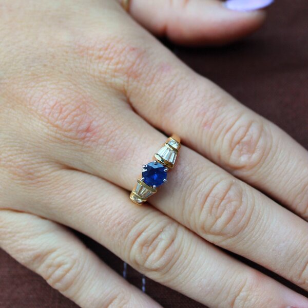 14K Yellow Gold 1980's .95ct Sapphire & .45ct Diamond Baguette & Round Ring Size 6.5
