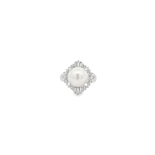 Platinum 1950's 10mm Akoya Pearl & .76ct Diamond Ring Size 6.25