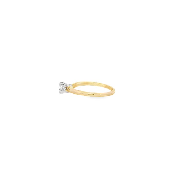 14K Yellow Gold .28ct Radiant Cut Diamond Solitaire Ring Size 6.5