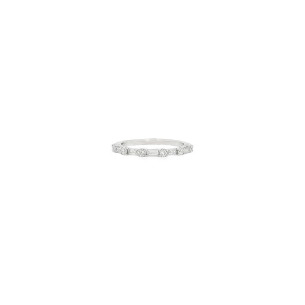 14K White Gold .45ct Baguette & Round Diamond Band Size 6.25