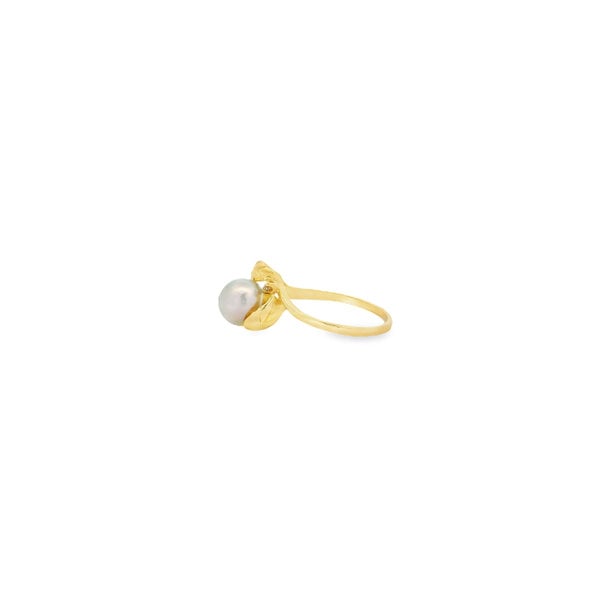 14K Yellow Gold 1970's .02ct Diamond 7.5mm Silver Freshwater Pearl Leaf Pattern Ring Size 6.75