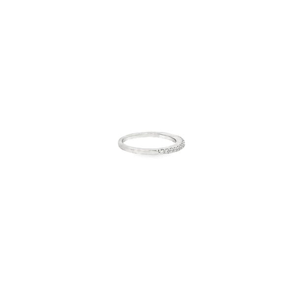 14K White Gold Estate .15ct Diamond Shared Prong Band Size 5