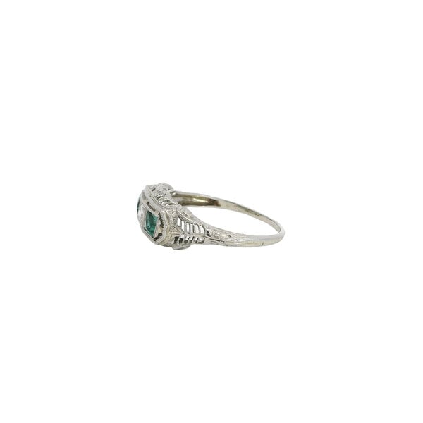 18K White Gold 1930's Three Stone .05ct Diamond & .30ct Synthetic Emerald Deco Ring Size 7.25