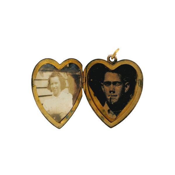 Gold Filled Edwardian (1901-1910) Paste Stone Heart Locket with Pictures 37x29mm