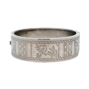 SS Victorian Engraved Bird & Botanical Hinged Bangle Bracelet 7"