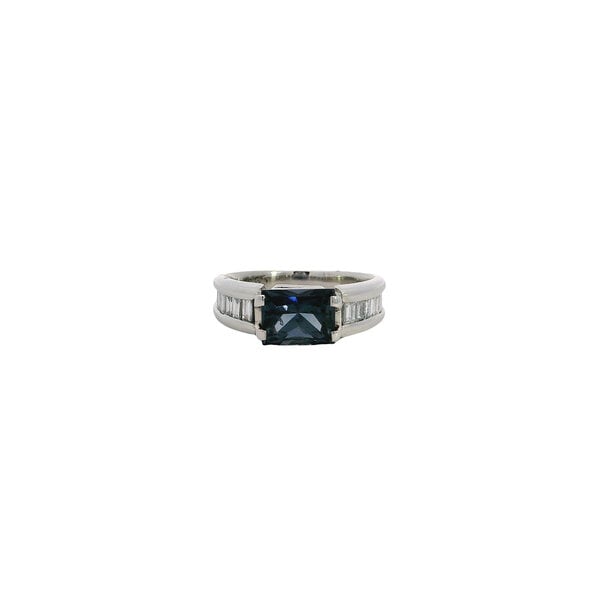 Platinum Estate 2.26ct Radiant Cut Sapphire & .39ct Baguette Diamond Ring Size 6.25