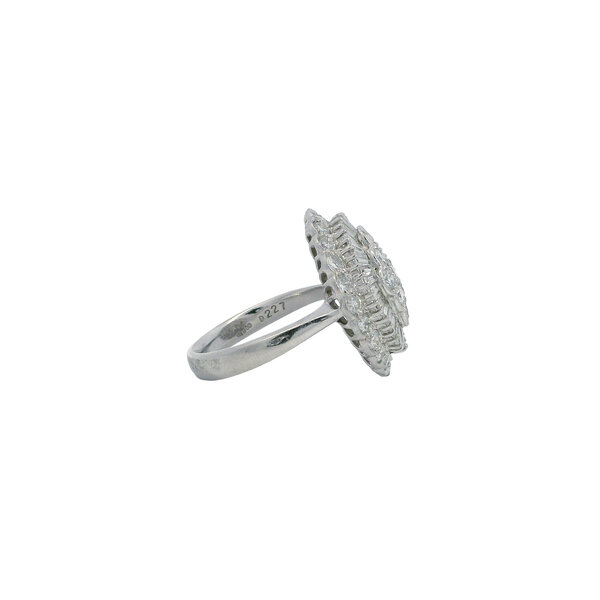 Platinum 1960's 2.77ct Round & Baguette Diamonds Scallop Edge Cluster Ring Size 6.75