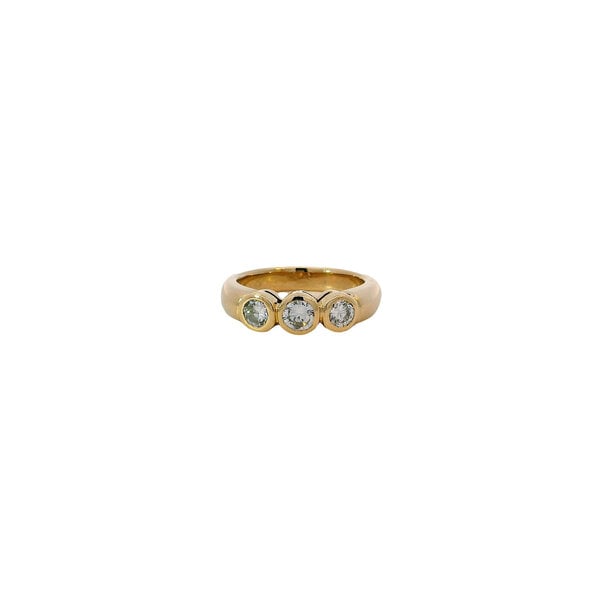 18K Yellow Gold 1980's Three Stone .67ct Diamond Bezel Band Size 5